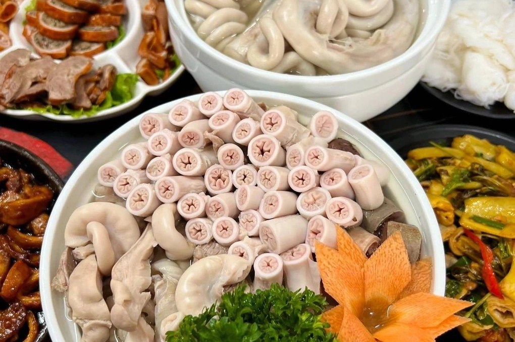 Lòng Chát Quán